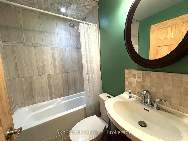 538 Runnymede Rd #BASEMENT — Photo 15