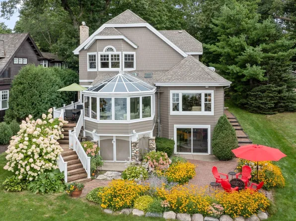 5180 Saint Albans Bay Rd, Greenwood, MN 55331