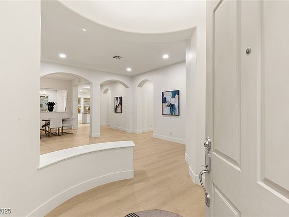 4th image of 2838 Bassano Ct