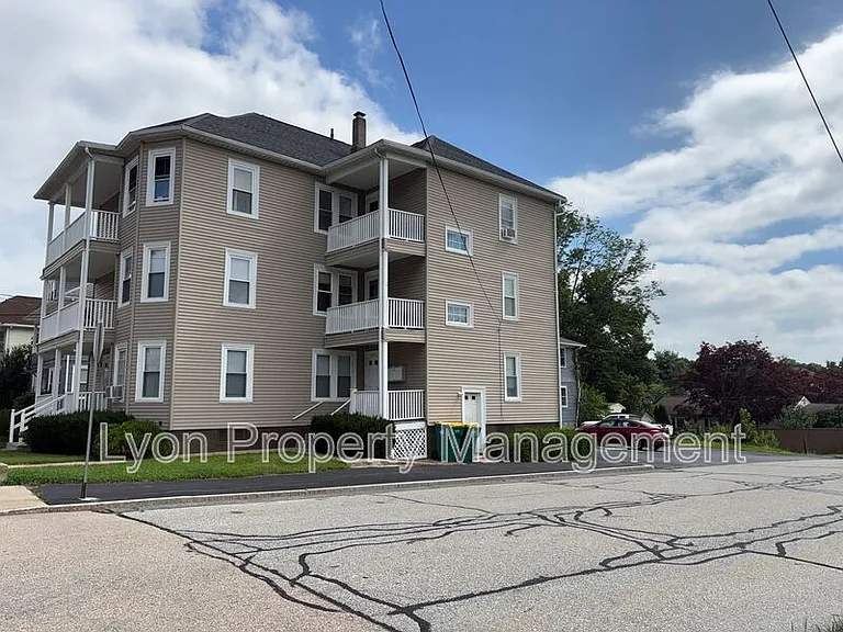 676 Grove St #2F — Photo 15