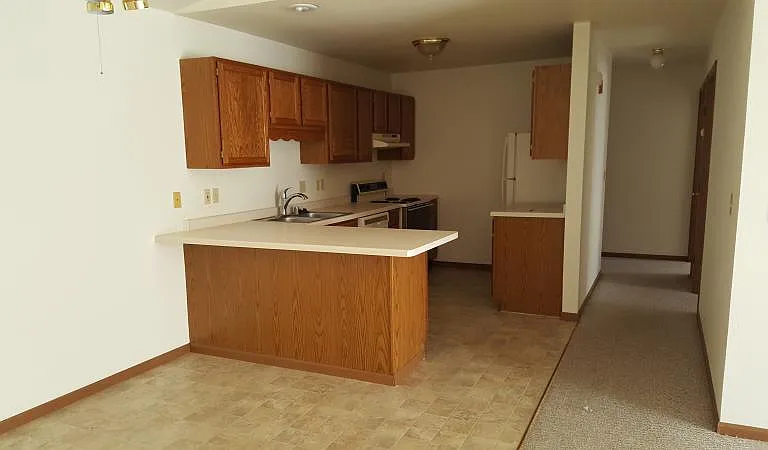 300 Humar St #4 — Photo 2