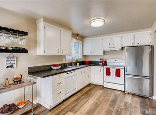 8905 NE 141st St, Kirkland, WA 98034