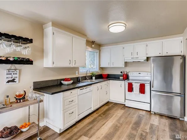 (undisclosed Address), Kirkland, WA 98034