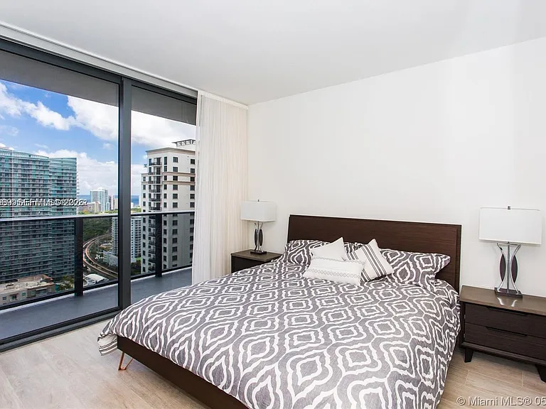 55 SW 9th St #2903 — Photo 11