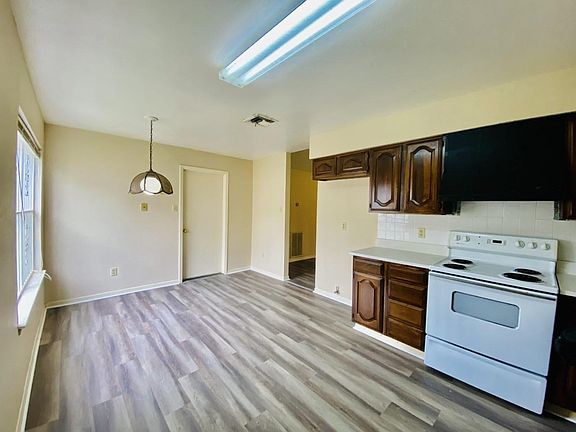 3rd image of 6615 Feather Creek Dr