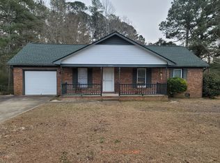 5046 Summer Ridge Rd, Fayetteville, NC 28303