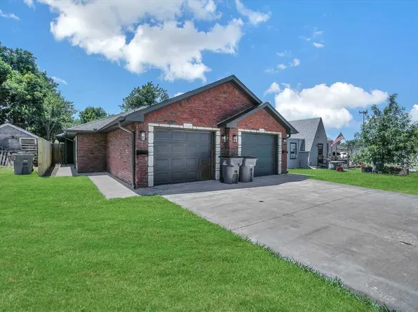 1214 NW Columbia Ave, Lawton, OK 73507