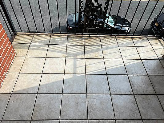 3rd image of 2330 Broadway APT 2