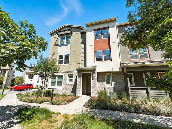 2nd image of 398 Desert Holly St