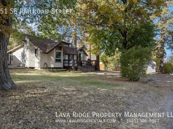351 SE Railroad St, Bend, OR 97702