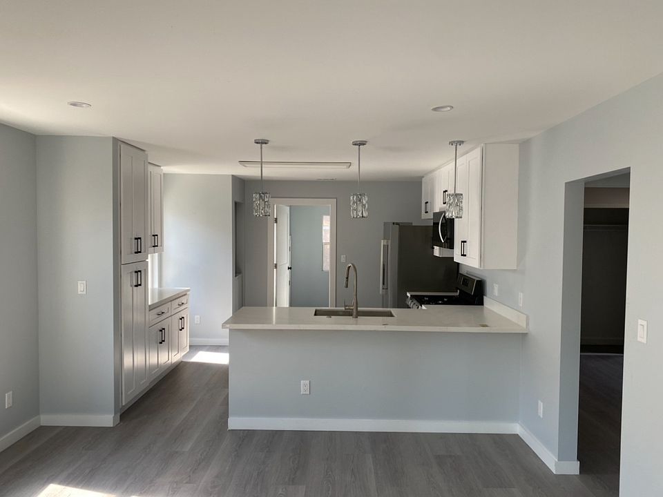 2nd image of 2381 108th Ave