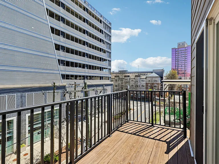 Catherine 36 Apartments — Photo 24