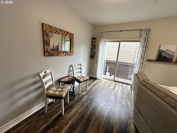 5th image of 80 N 41st Pl