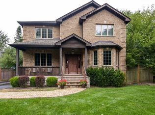 1362 Arbor Vitae Rd, Deerfield, IL 60015