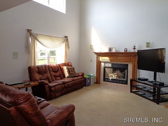 5th image of 1415 Bristlecone Dr