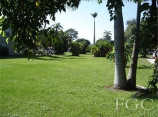 1303 Twin Palm Dr, Fort Myers, FL 33919