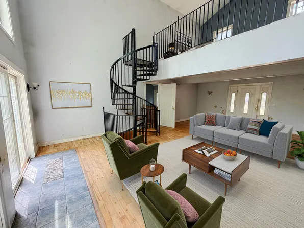 14 Emerson Drive, Windham, ME 04062