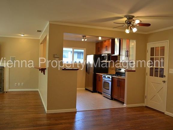 5th image of 2521 Butano Dr