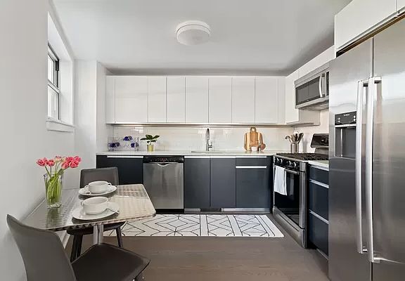 4th image of 212 S Oxford St APT Pha