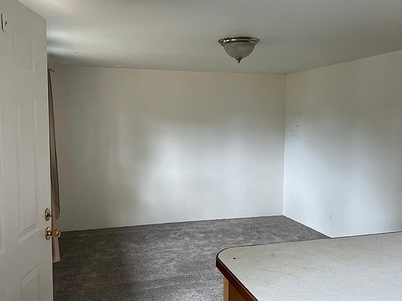 3rd image of 1310 Washington Ave S #4
