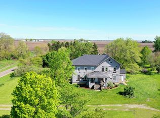 7550 S Woods Rd, Gardner, IL 60424