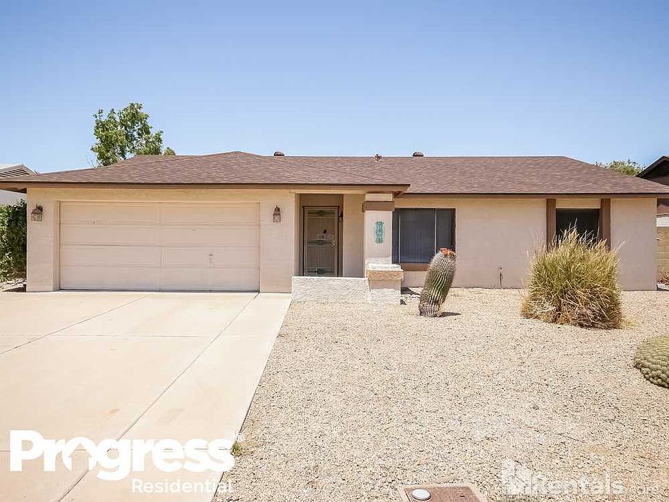 1st image of 7402 W Columbine Dr