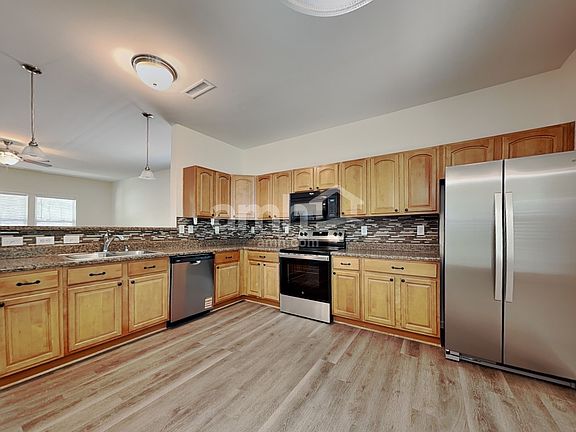 3rd image of 145 Collenton Ln