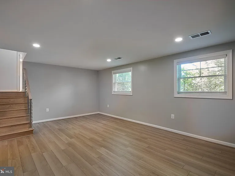 2403 Arrow Park Dr — Photo 42