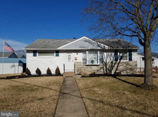 529 Jefferson St, Riverside, NJ 08075