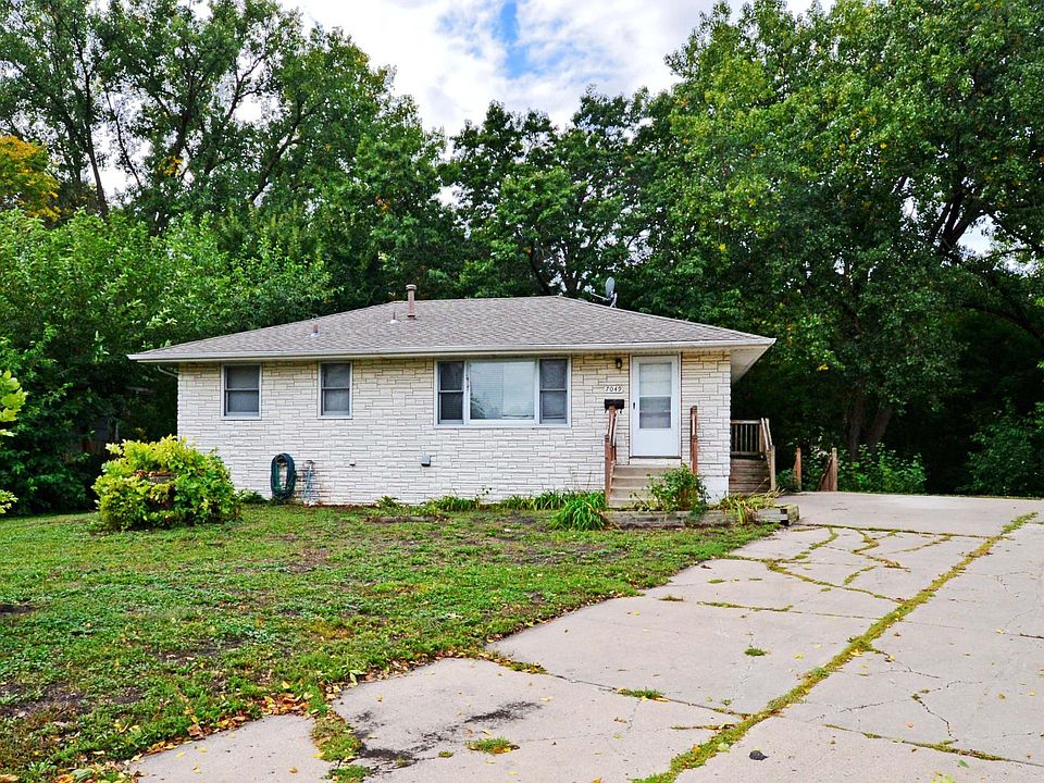 1st image of 7049 Regent Ave N