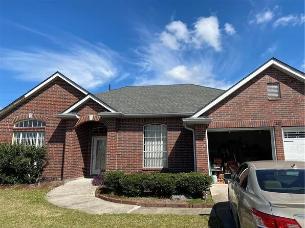 1225 Wyndham N, Gretna, LA 70056