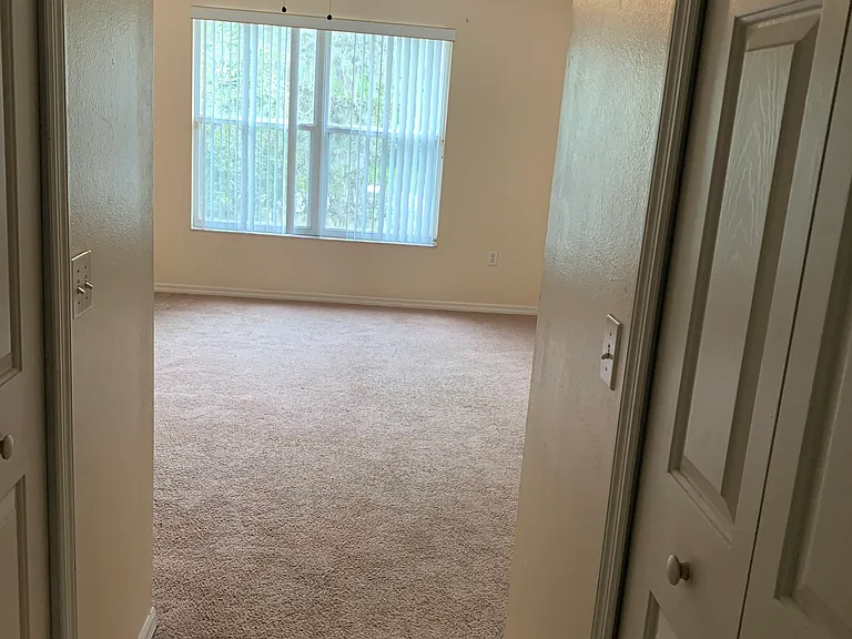 48 Cordona Dr — Photo 23