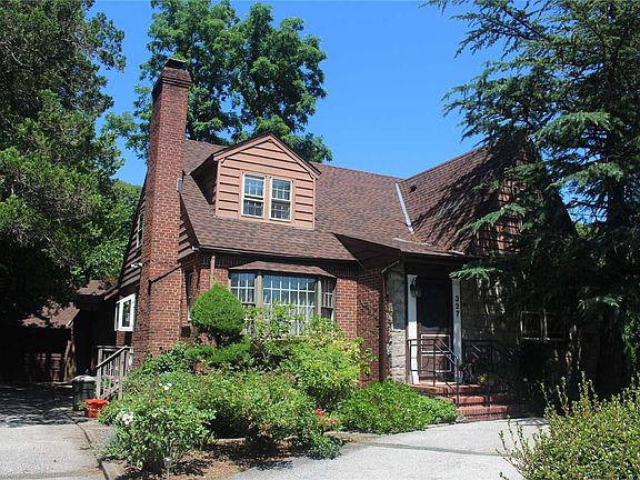 2nd image of 327 Oakford St