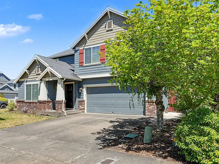 305 Casting St SE — Photo 2