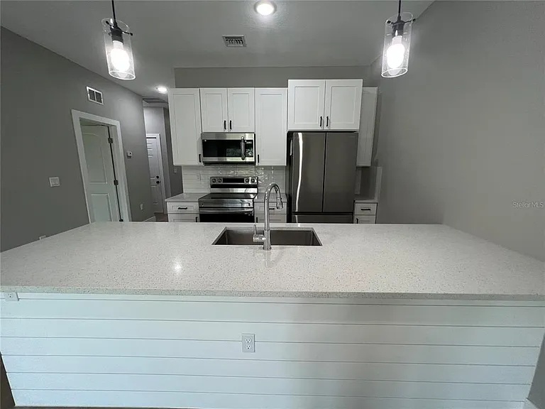 12130 Henley Ave — Photo 7