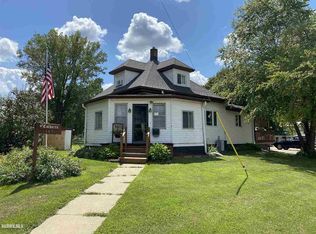 117 W Arch St, Shannon, IL 61078