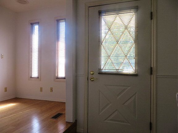 2nd image of 345 Joan Ave