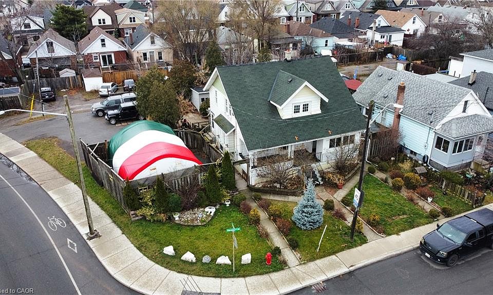 1st image of 168 Garside Ave N
