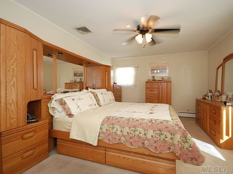 3rd image of 135 Darcy Cir