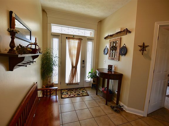 5th image of 331 Vineland Place Dr