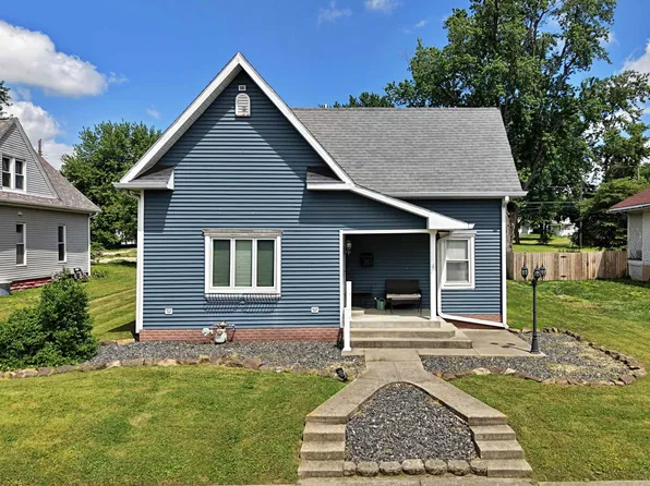 407 E Main St, Loogootee, IN 47553