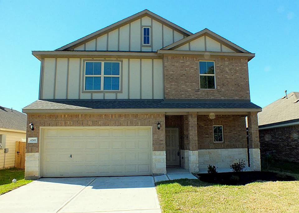 1st image of 4209 Country Club Dr