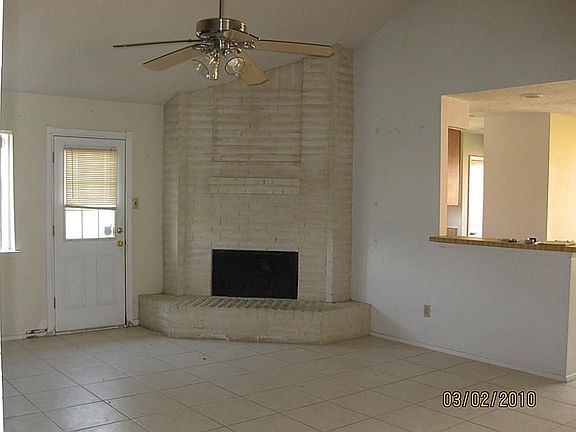 3rd image of 11823 Winter Park St