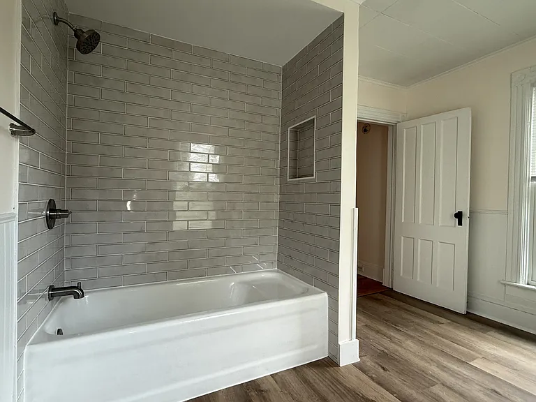606 Park Ave #606 — Photo 11