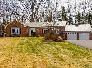 23 Briar Patch Rd, Rochester, NY 14618
