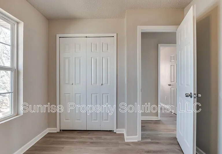 4713 Love Dr — Photo 23