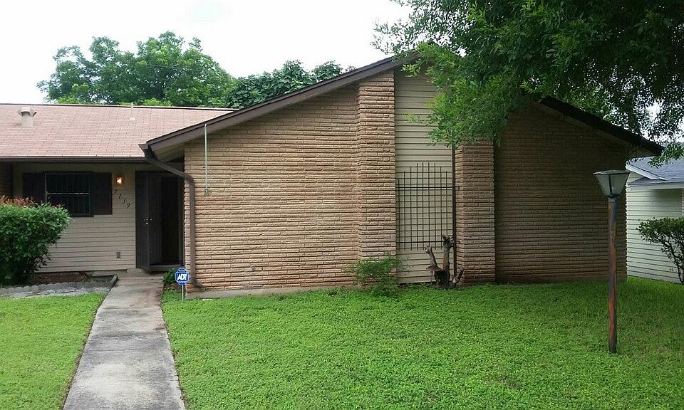 2nd image of 7139 Stone Fence Rd