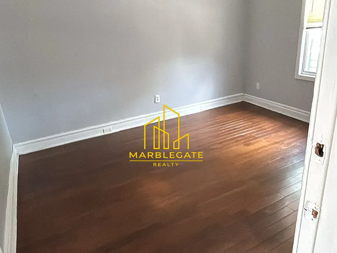 57 Fabyan Pl — Photo 4