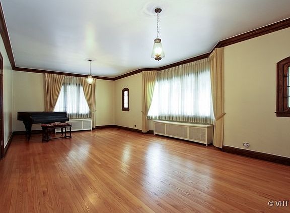 4th image of 6727 S Cregier Ave