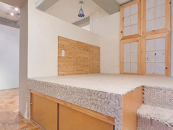 5th image of 229 E 28th St APT Lh
